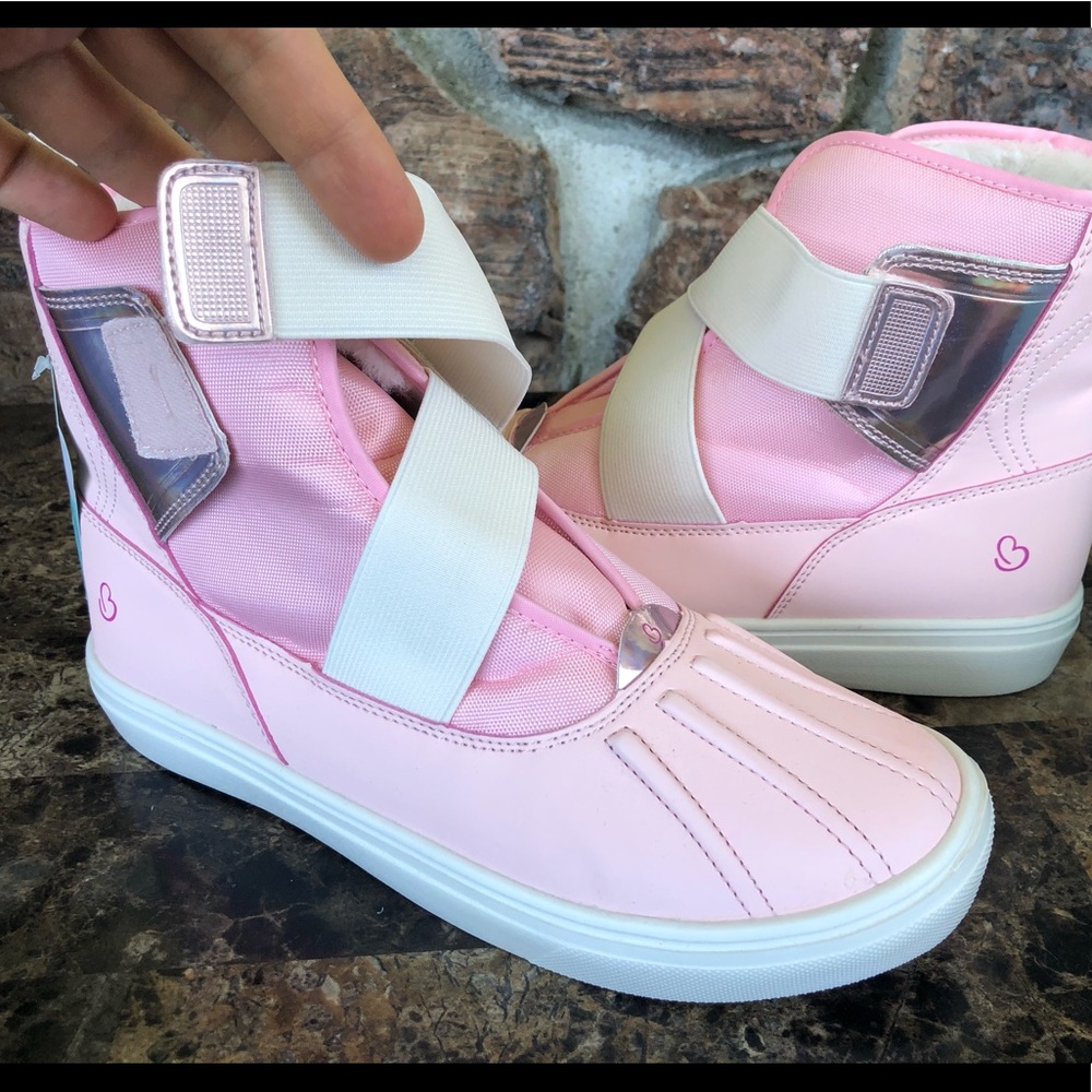 NEW Baretraps Girls' Kinley Boots - Picture 12 of 14